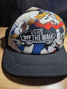 Vans x Disney Cartoon Patch Trucker Hat - Black & Multicolor